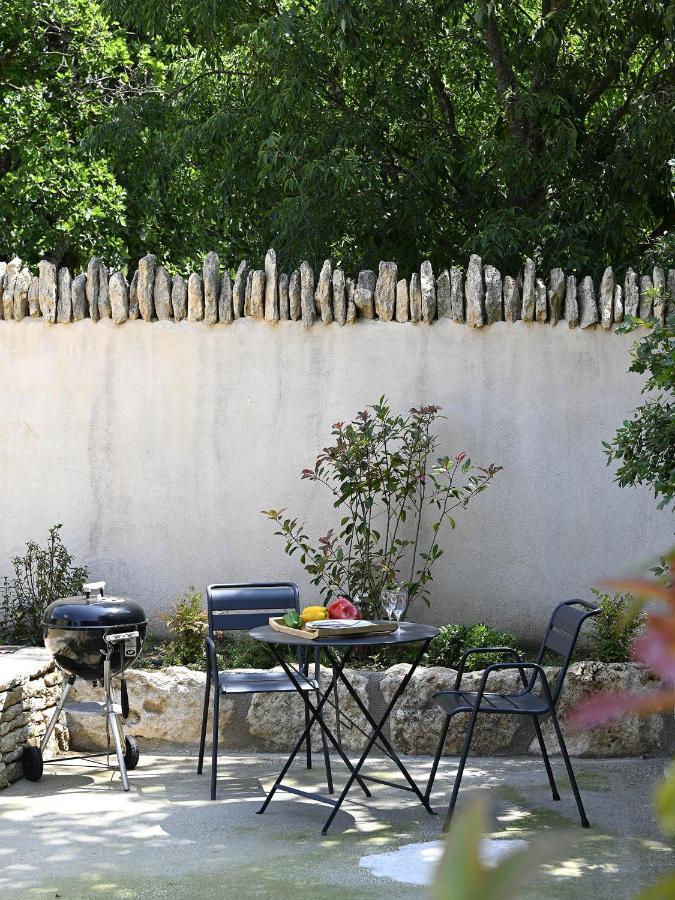 Les Agapanthes De Gordes Villa Luaran gambar