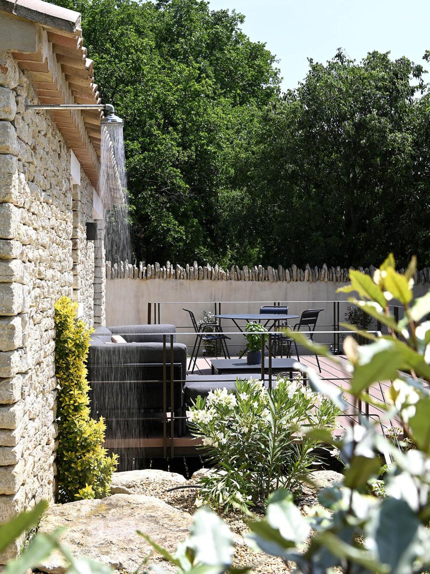 Les Agapanthes De Gordes Villa Luaran gambar